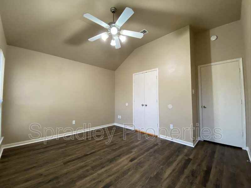8407 Skyview - Photo 7 of 9
