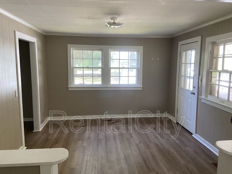 132 New Hope St - Photo 2 of 15