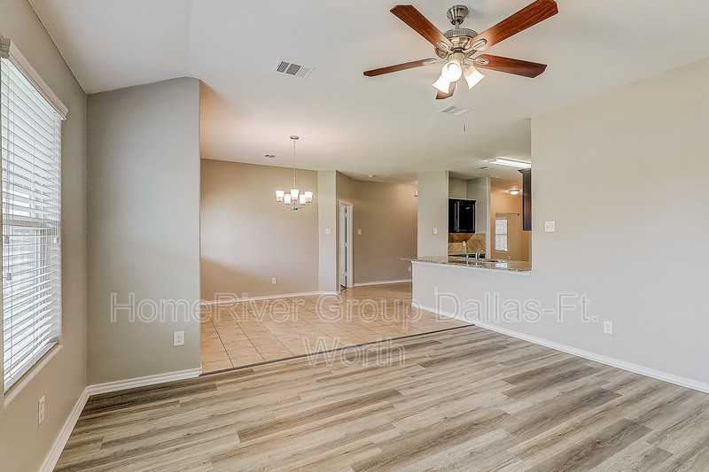 2636 Gains Mill Dr - Photo 3 of 20