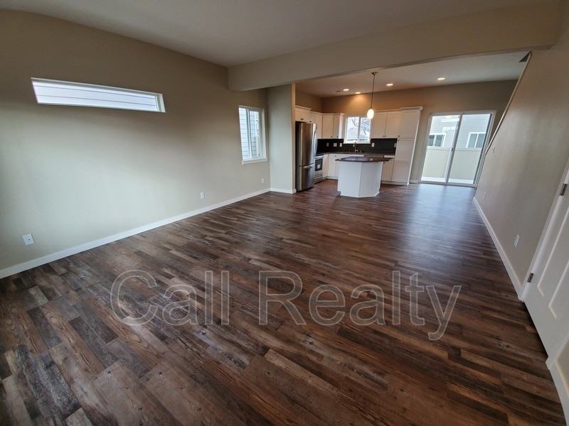 119 S Willamette St - Photo 2 of 16