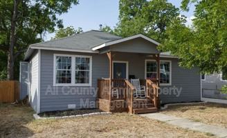 featured image of 1031 W Gramercy Pl