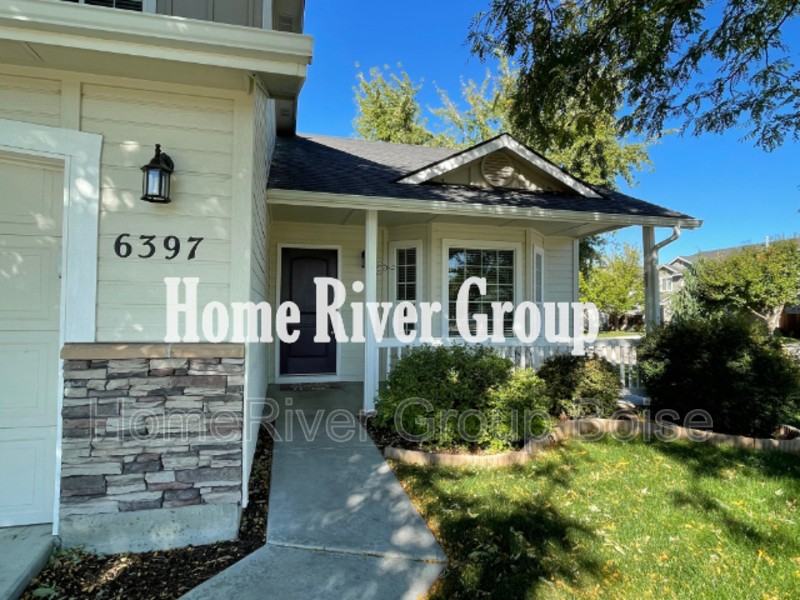 6397 S Warwickshire Ave - Photo 2 of 26