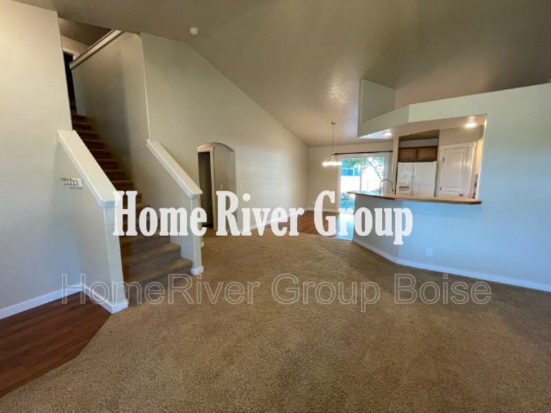 6397 S Warwickshire Ave - Photo 4 of 26