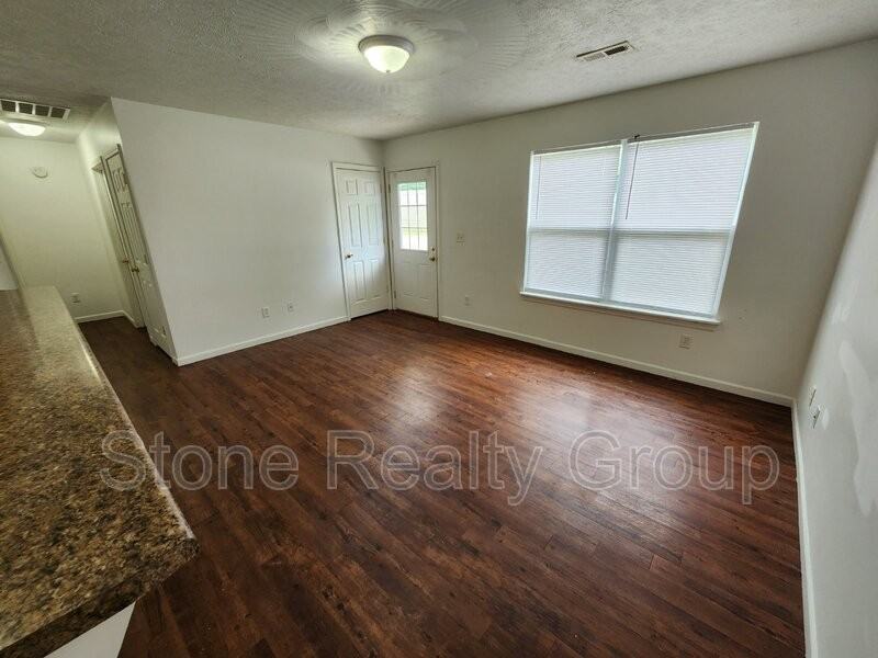 227 S Lincoln St #2 - Photo 2 of 9