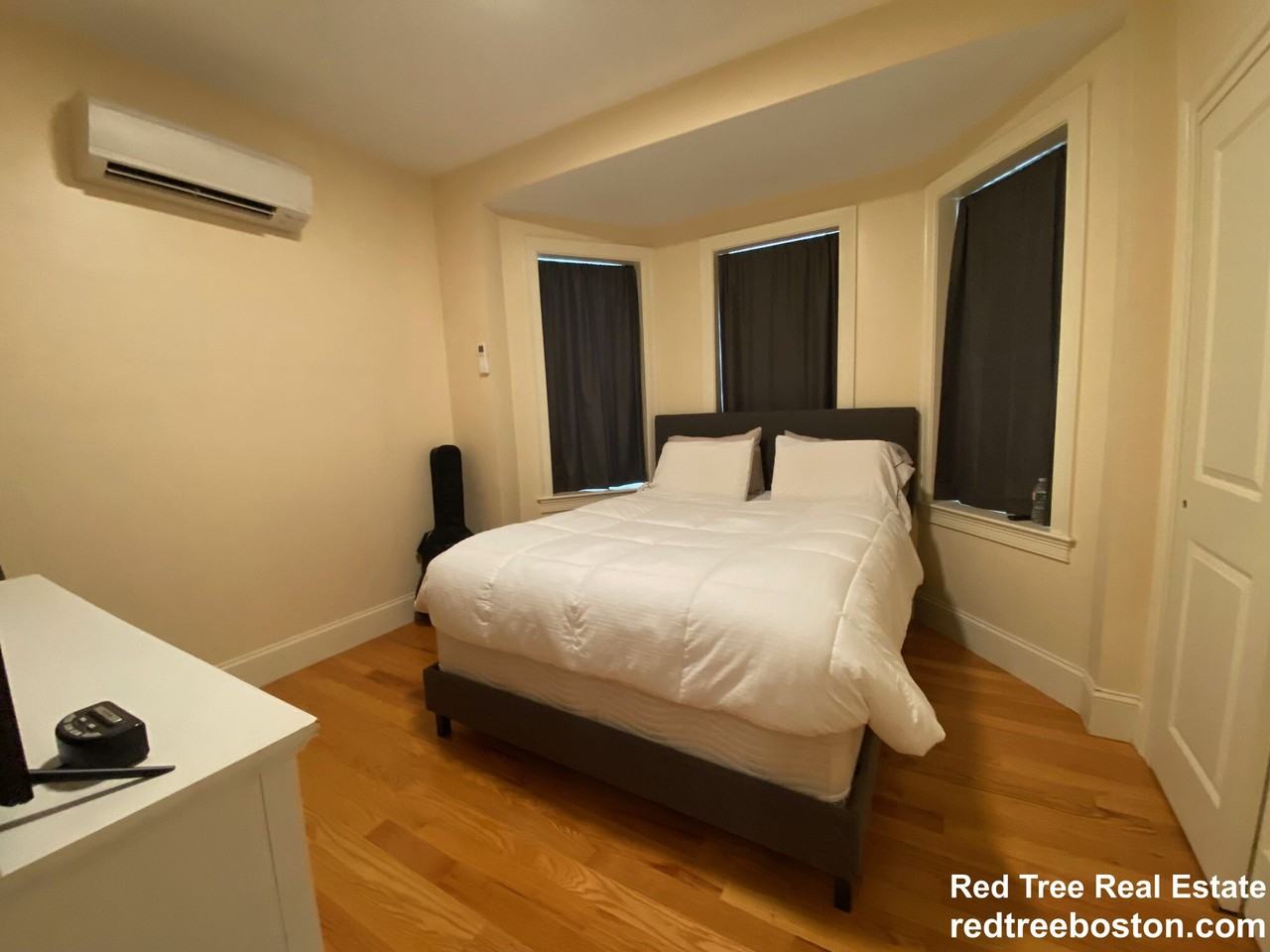 3 Edwin St #4 - Photo 6 of 13