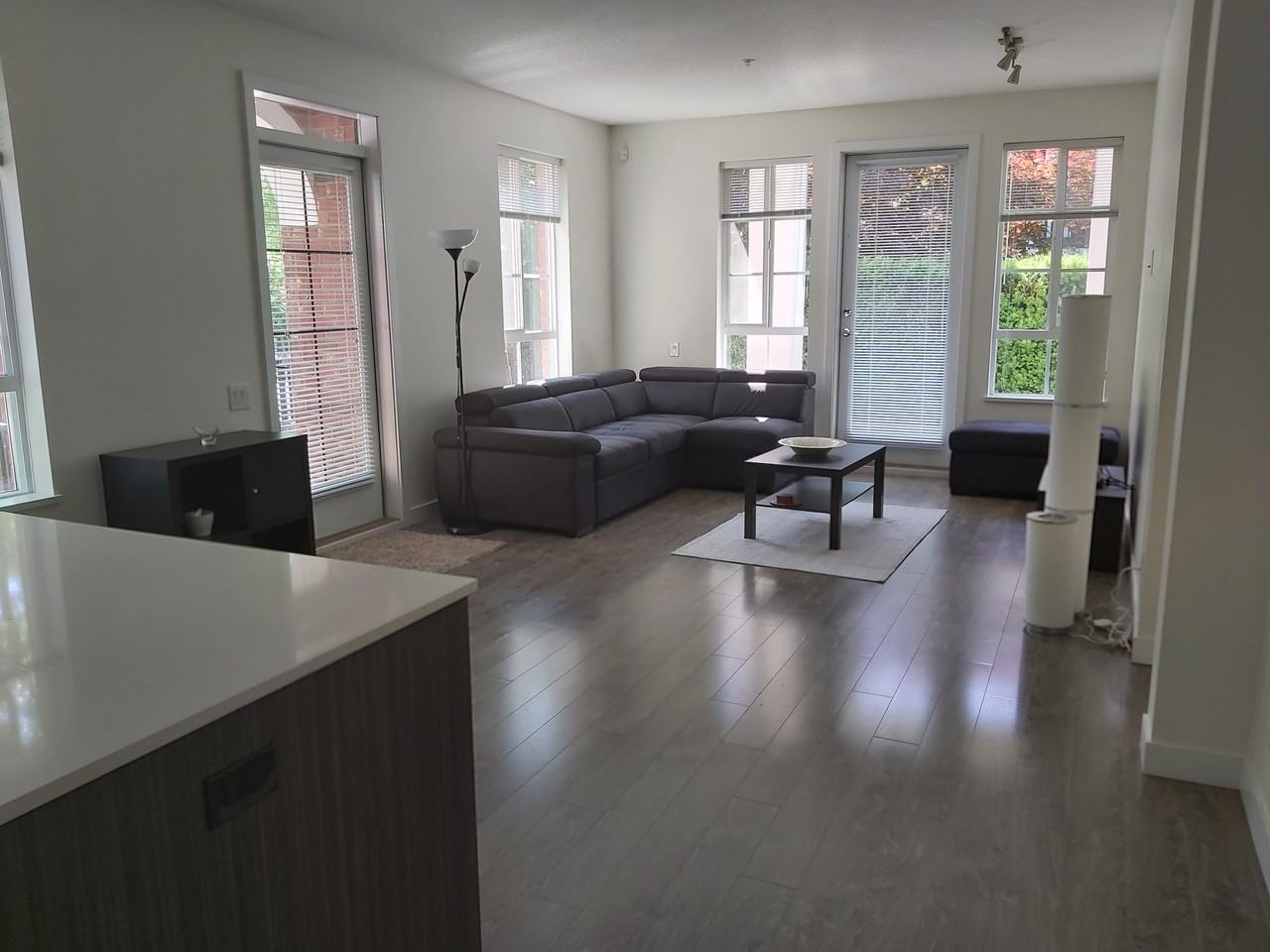 555 Foster Avenue - Photo 5 of 19