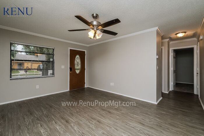 8305 Autumn Oak Ave - Photo 3 of 15