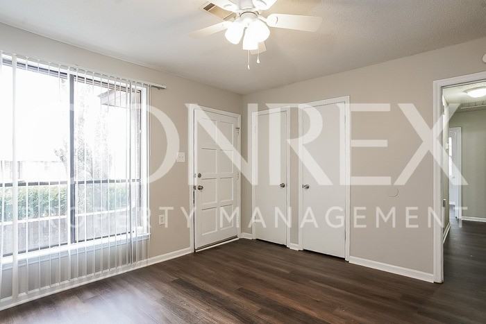 3623 Pamplona Dr - Photo 3 of 12