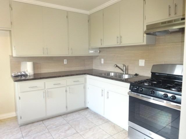450 Acacia Rd #E - Photo 3 of 12