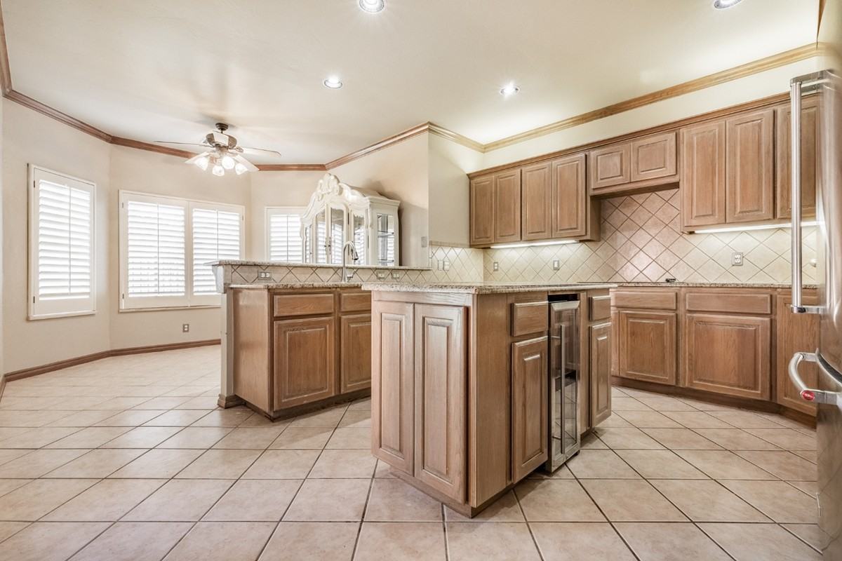 4001 Ne 138th Ter #1 - Photo 7 of 21