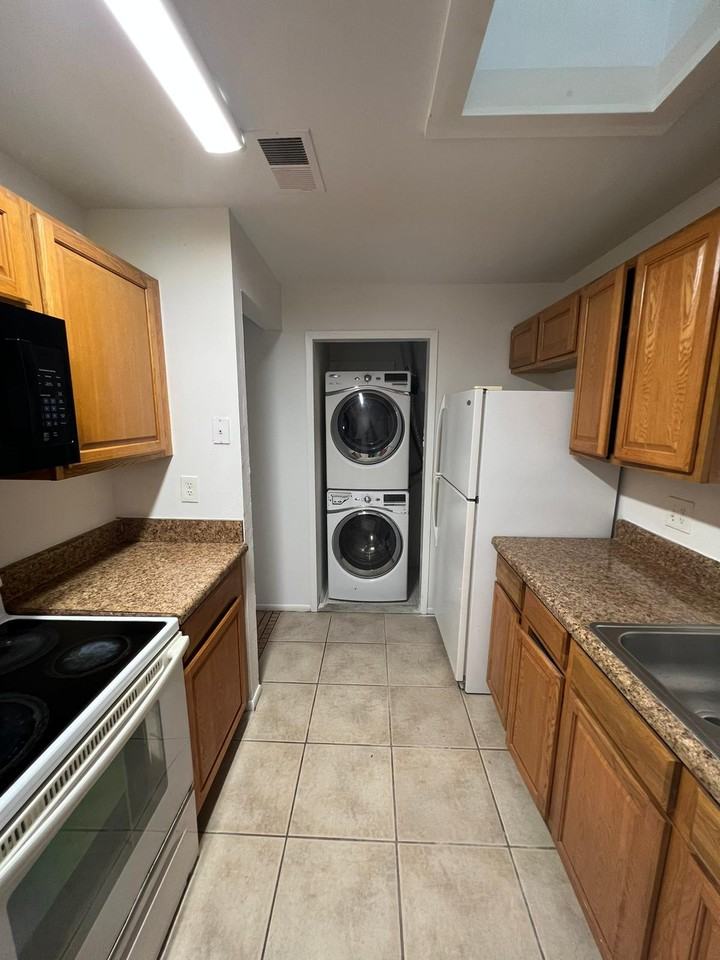 4153 Spitfire Ave #1 - Photo 7 of 17