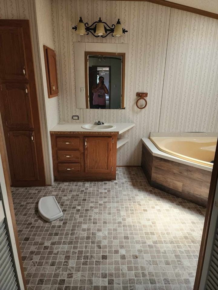 146 A St #146ASTREET - Photo 3 of 17