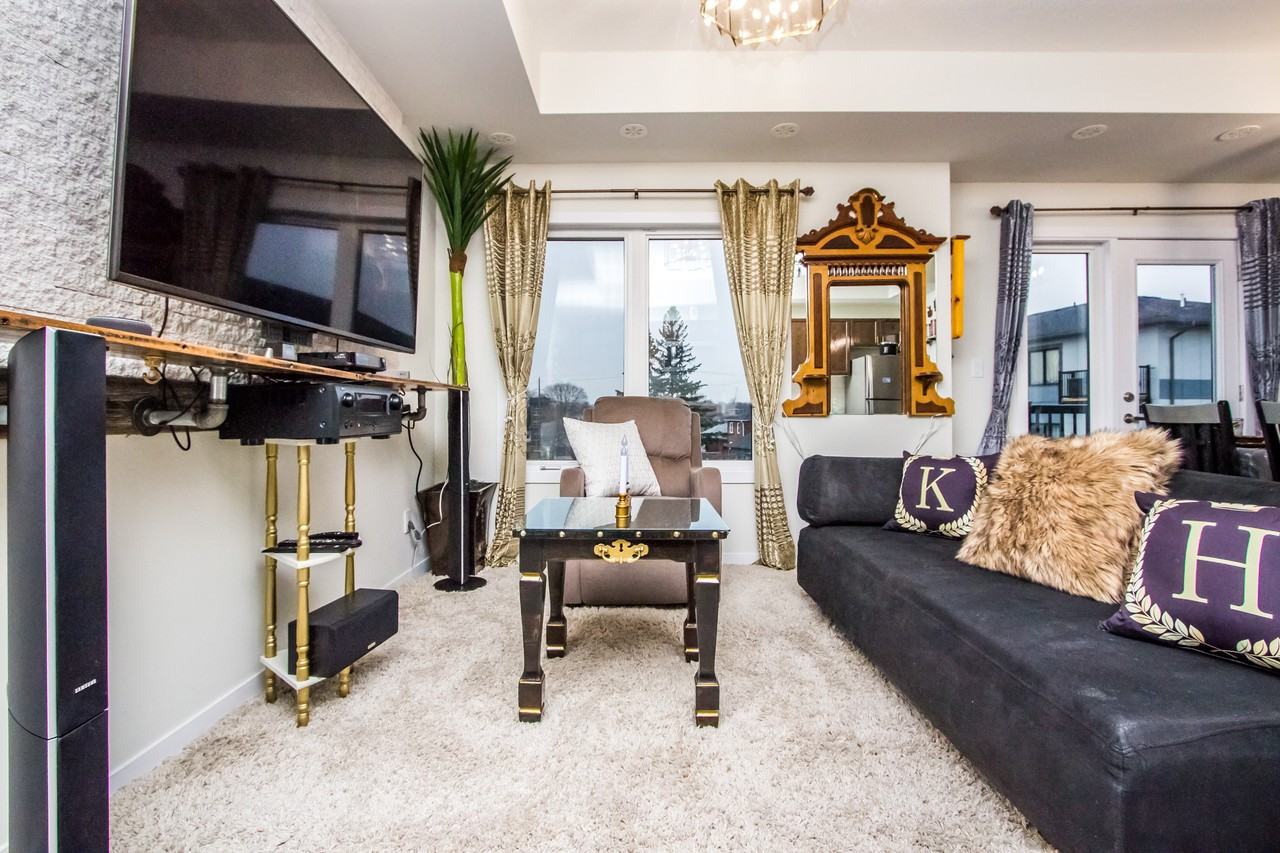 2 Bicknell Avenue - Photo 3 of 15