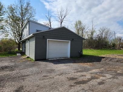 6103 Griffin Dr - Photo 2 of 20
