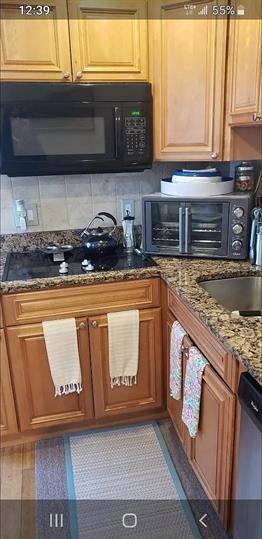 515 Washington St #7 - Photo 2 of 7