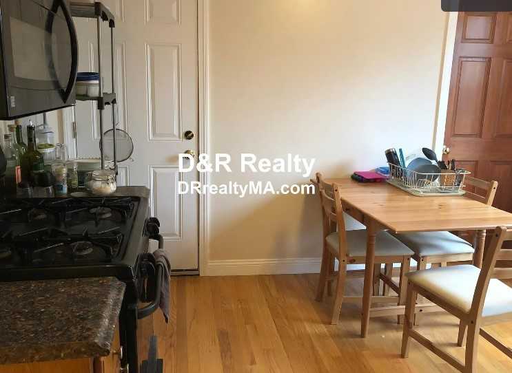 Putnam Avenue #2 - Photo 3 of 6