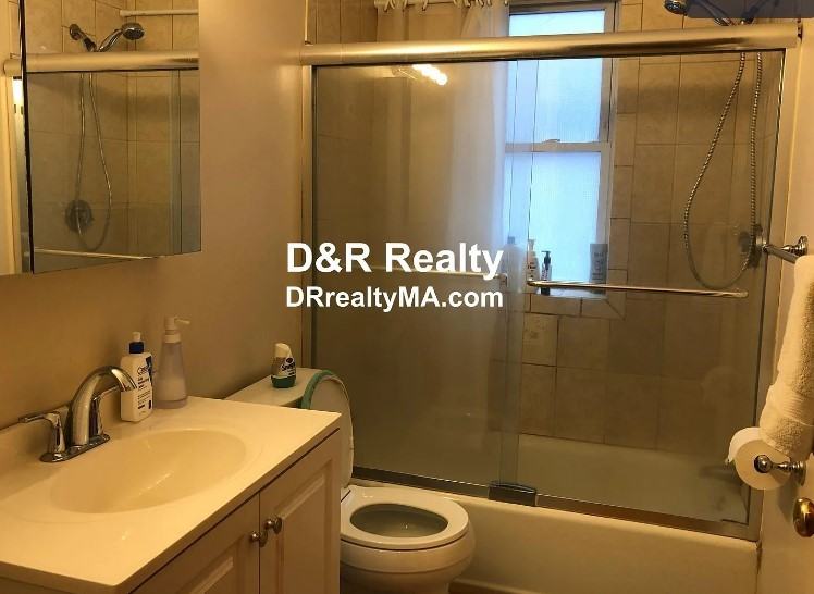 Putnam Avenue #2 - Photo 5 of 6