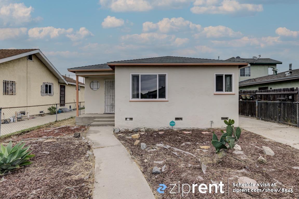 2723 Norton Ave - Photo 2 of 22