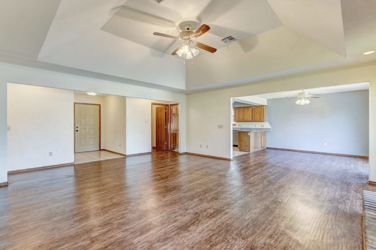 8112 Cinnamon Teal Dr #NA - Photo 3 of 11