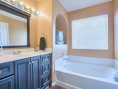 8531 Llano Vista Ave Sw #NA - Photo 2 of 5