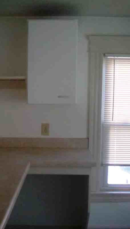 2311 W 7th St #2 - Photo 3 of 11