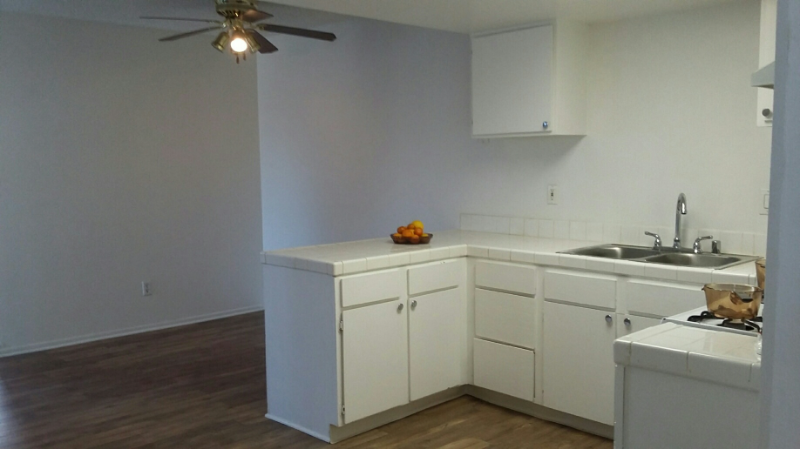 1627 Pasadena Avenue - Photo 6 of 16