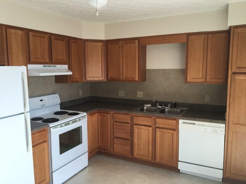 16 Greenwood Dr - Photo 2 of 7