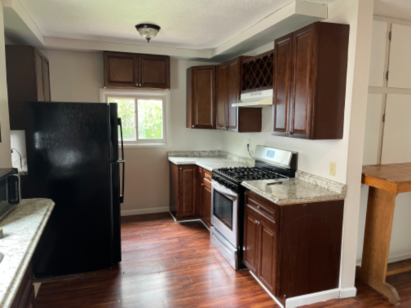 108 North St - Photo 2 of 12