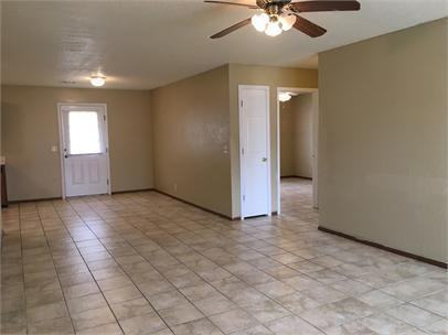 1571B Shannon Street - Photo 2 of 8