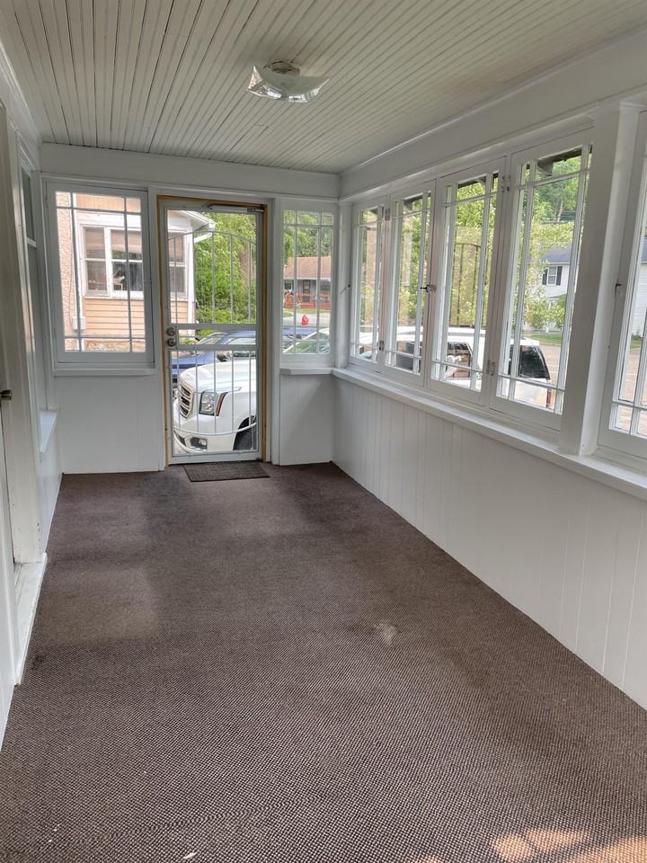 1211 Perry St #1 - Photo 3 of 21