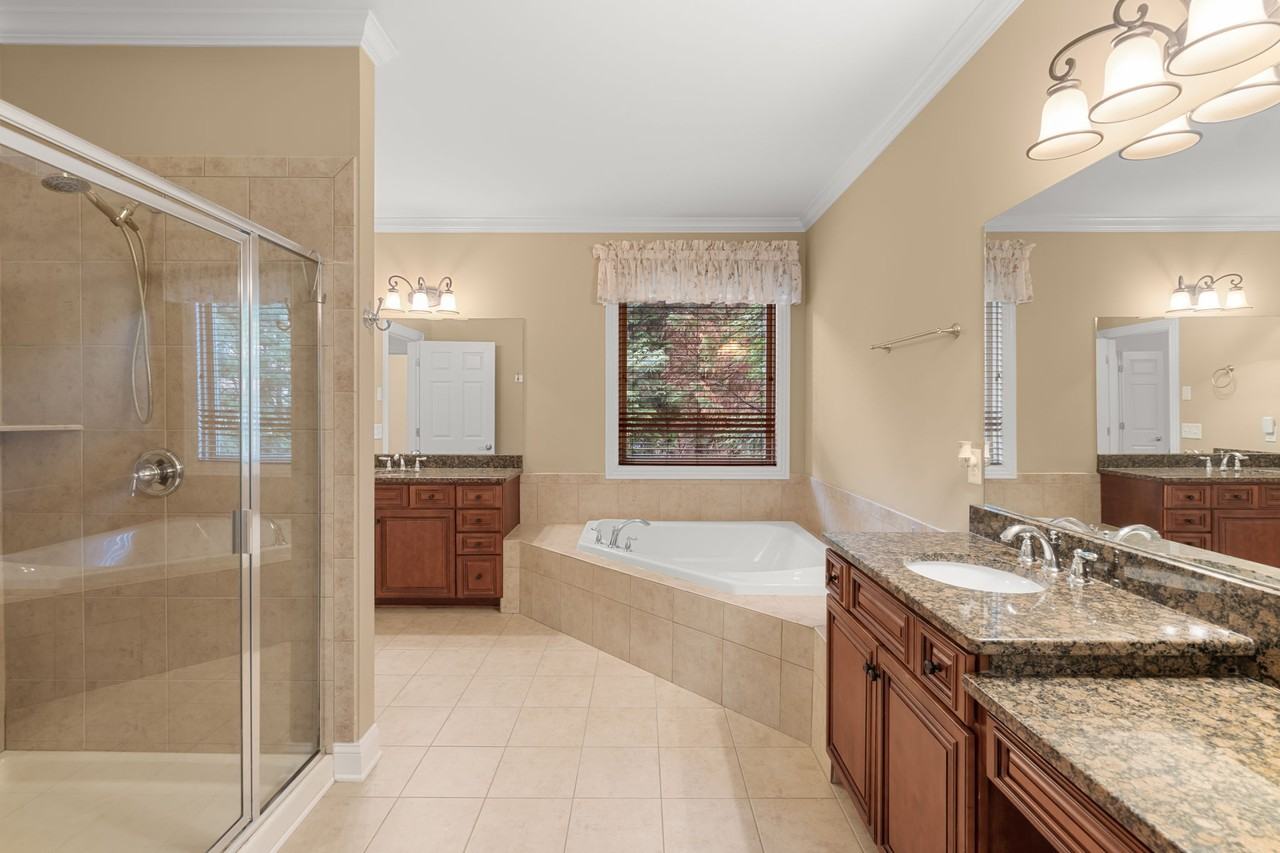 1610 Twin Square Way #1 - Photo 7 of 11