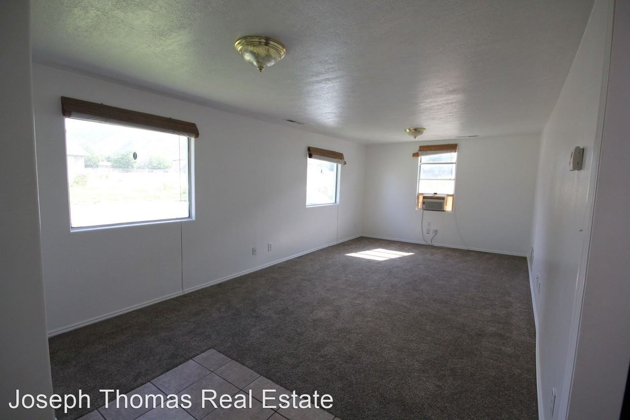 950 E 1060 S - Photo 2 of 21