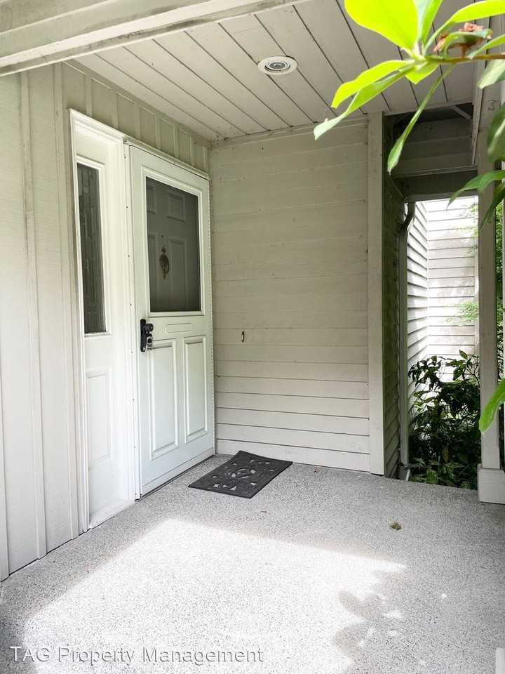 8518 134th Ct Ne - Photo 2 of 26