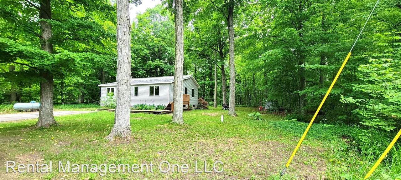 19444 Bryan St - Photo 2 of 27