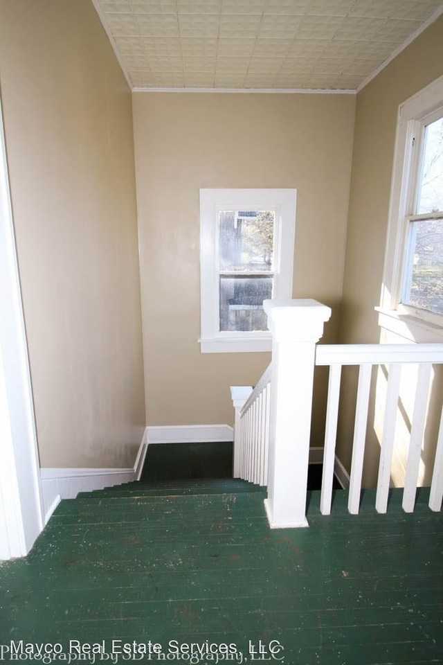 311 College St - Photo 2 of 11