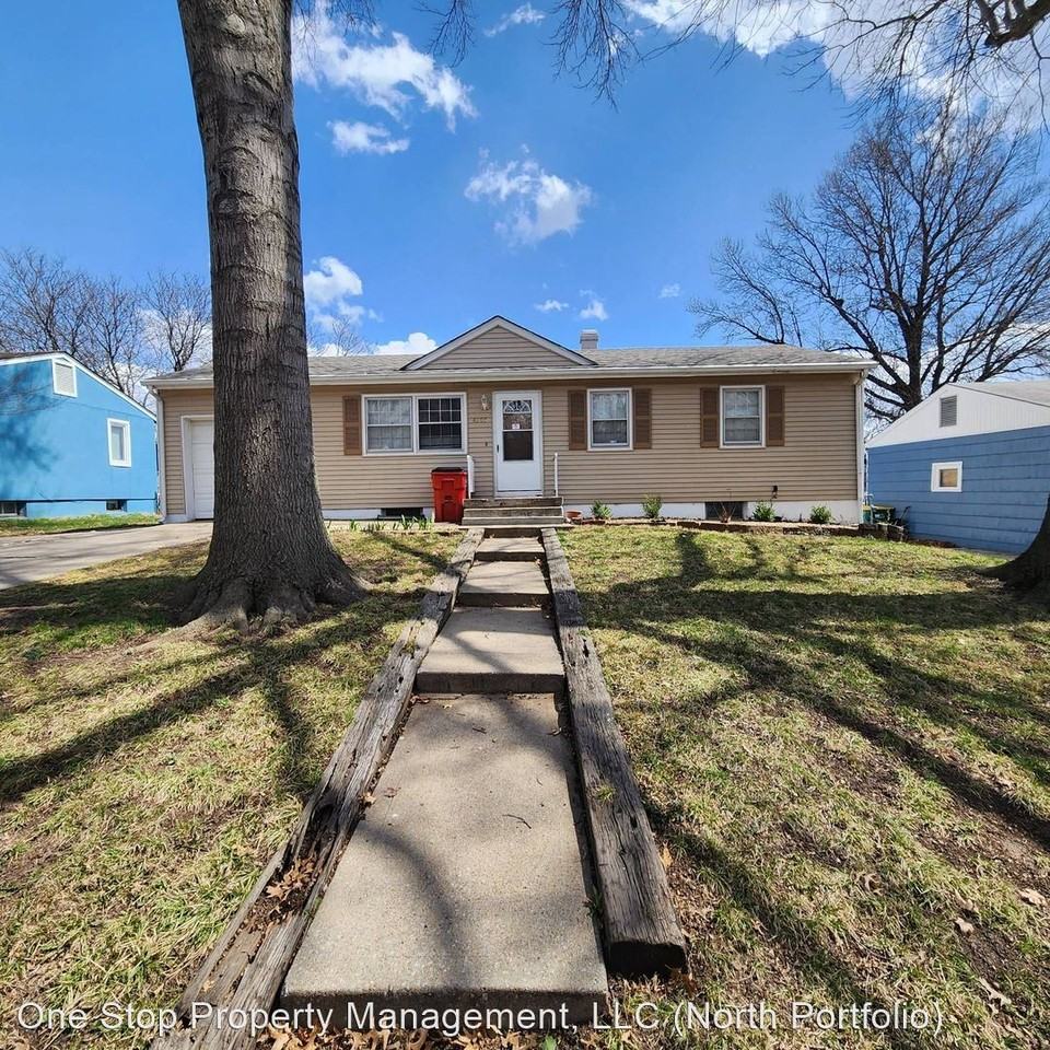4305 S James Ave - Photo 2 of 32
