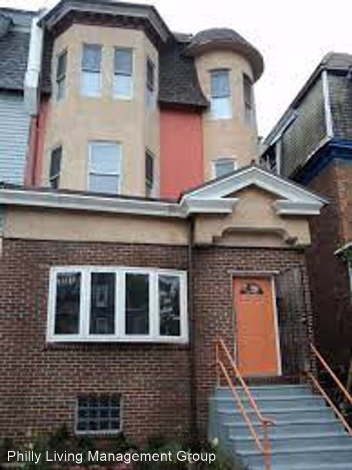 4825 Baltimore Avenue - Photo 2 of 9