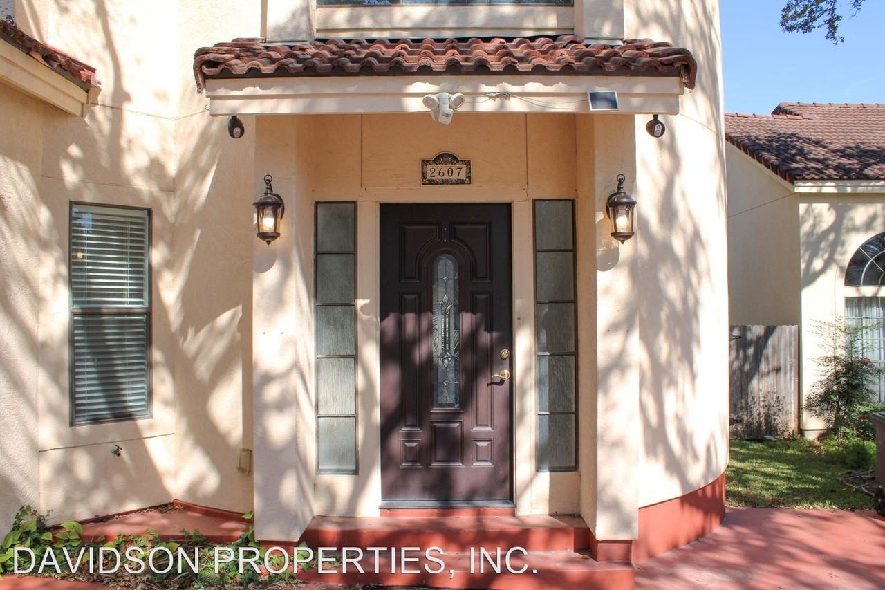 2607 Chestnut Bnd - Photo 3 of 36