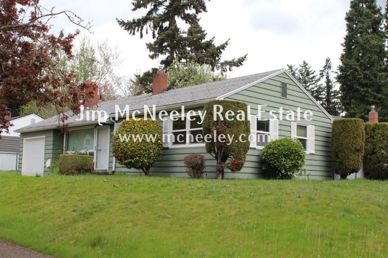 1810 Ne 90th Ave - Photo 2 of 17