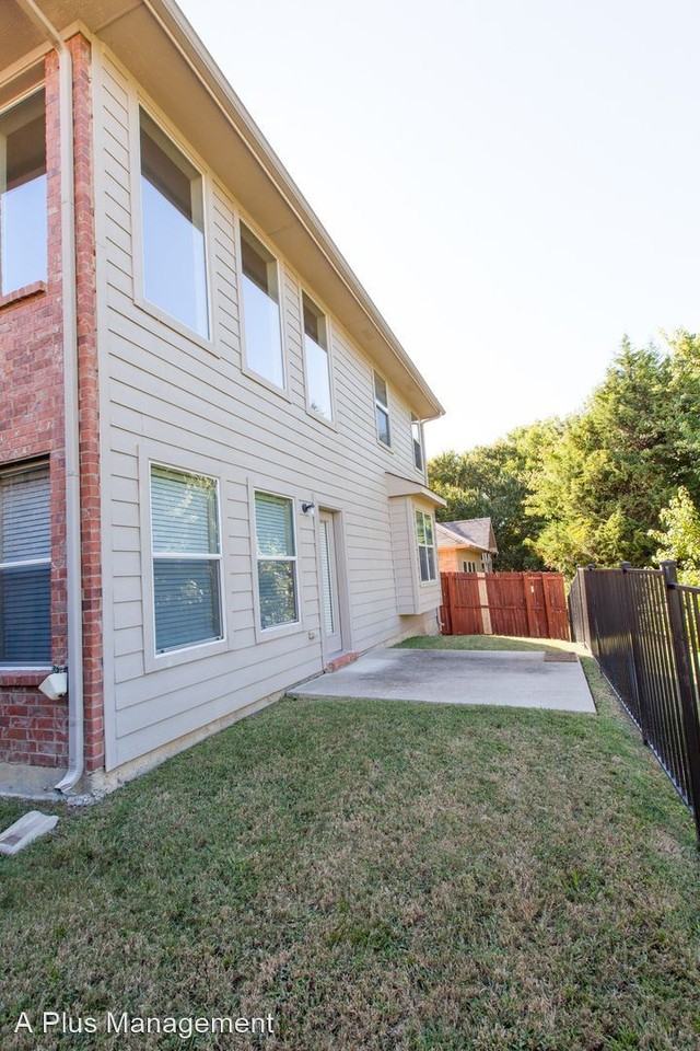 2805 Gooseberry Dr - Photo 2 of 39