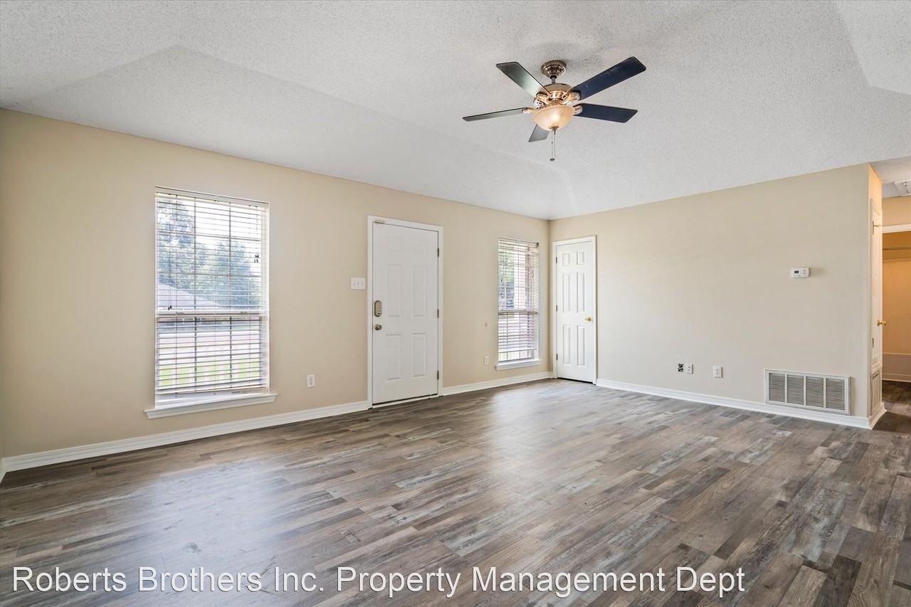 6596 Woodside Ct E - Photo 3 of 22