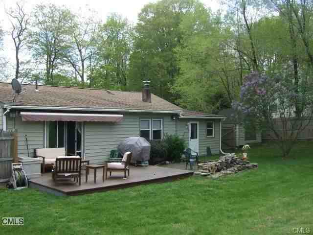 11 Kay Ln - Photo 3 of 16