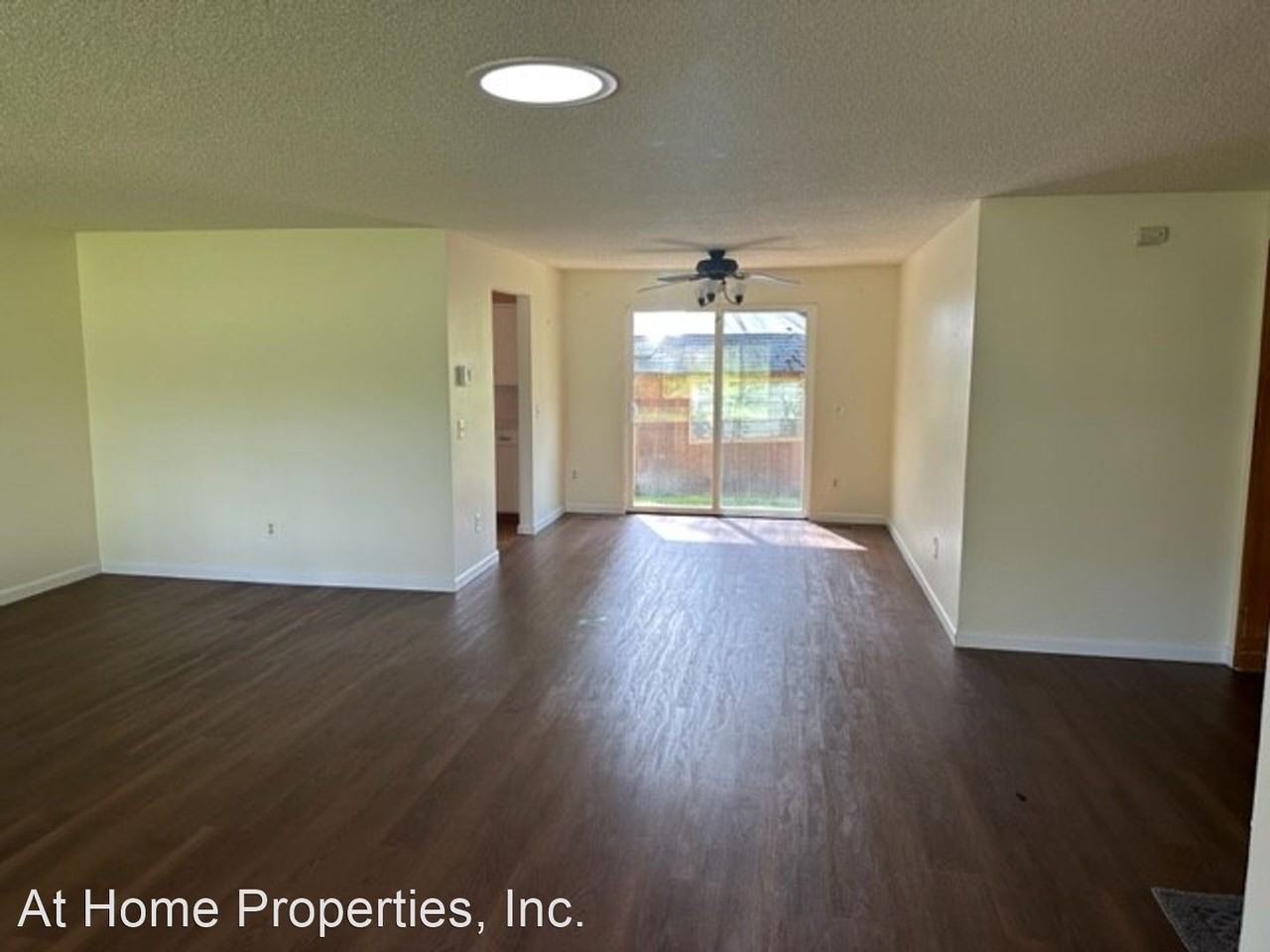 40001 Lacomb Dr - Photo 3 of 22