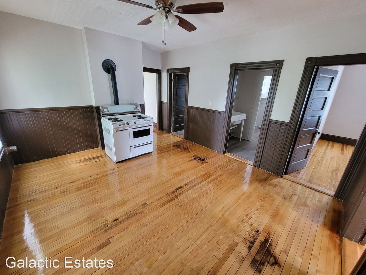 209-211 Taylor St - Photo 2 of 11