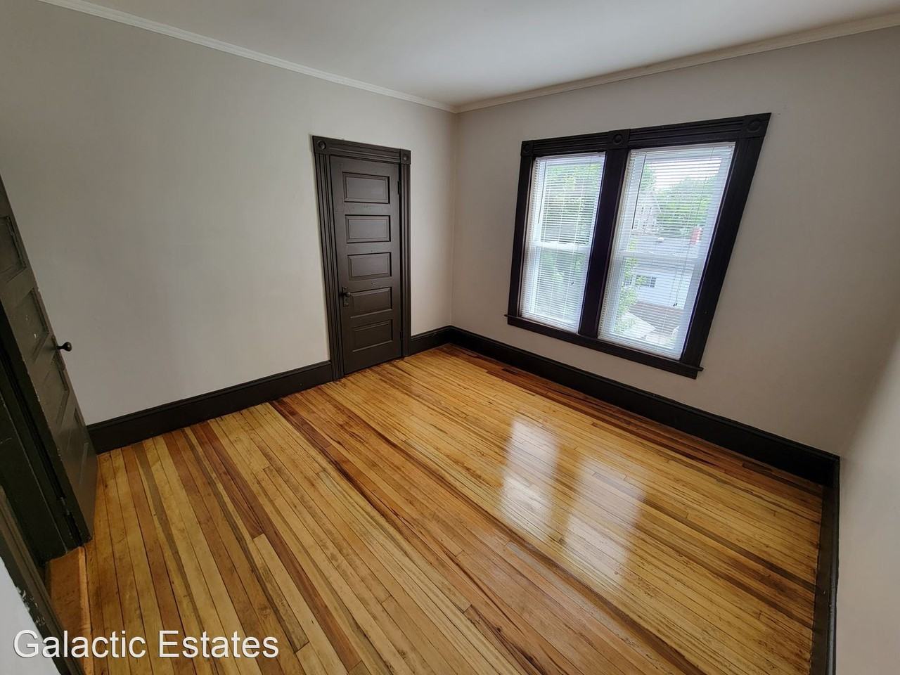 209-211 Taylor St - Photo 3 of 11