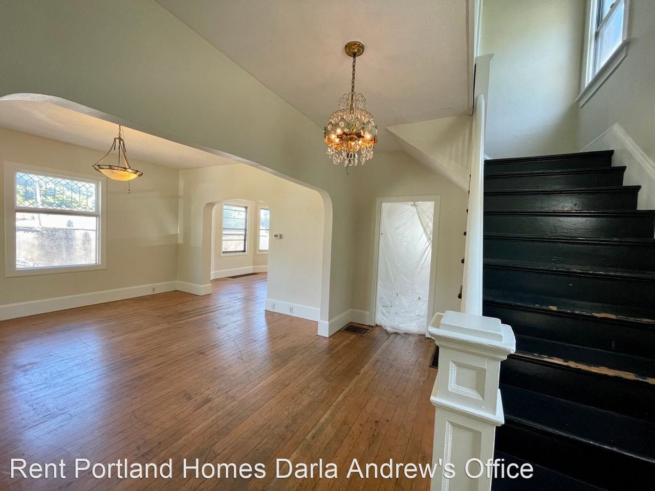 3018 Se 7th Ave - Photo 2 of 23