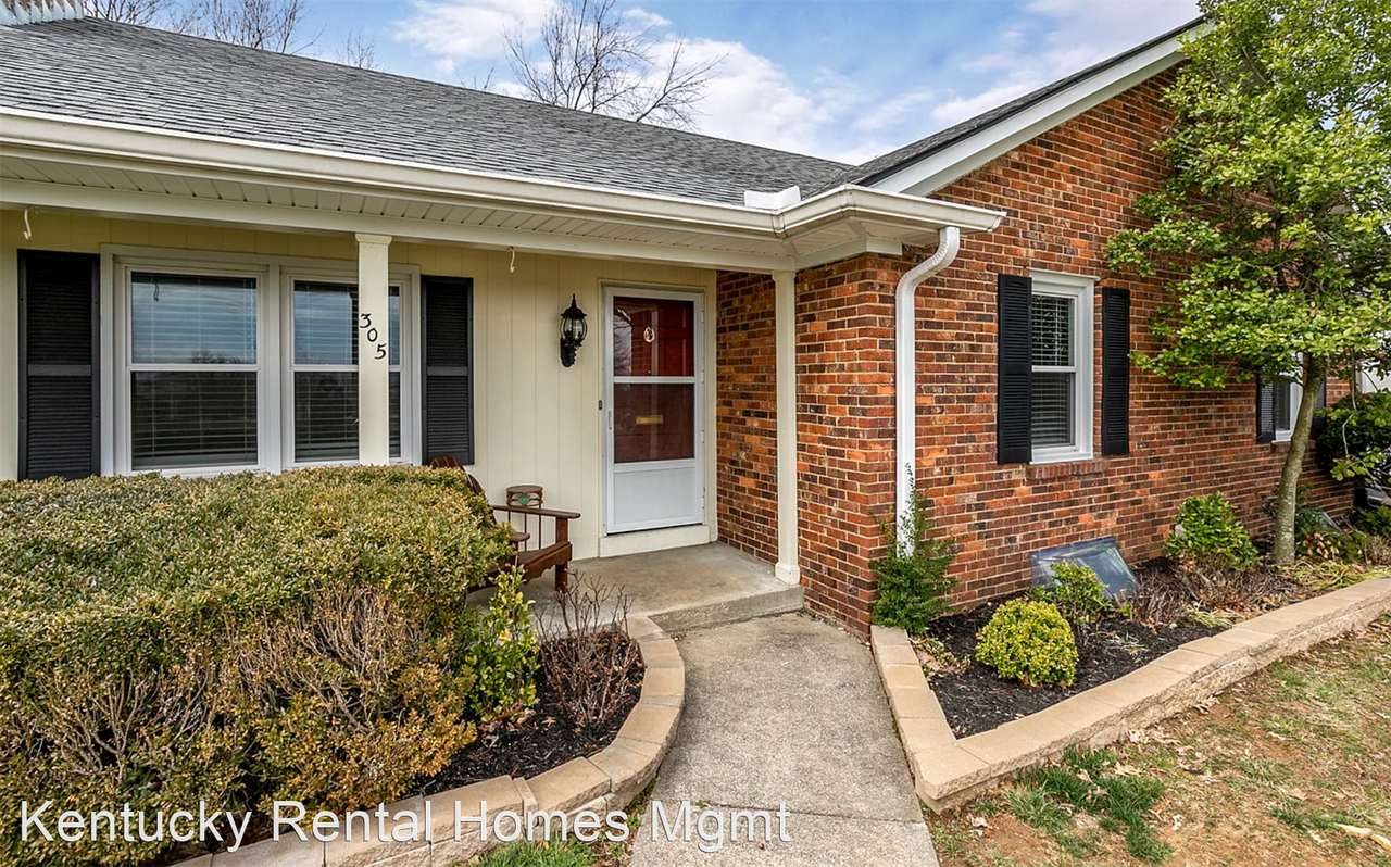 307 Lakeshore Dr - Photo 3 of 16