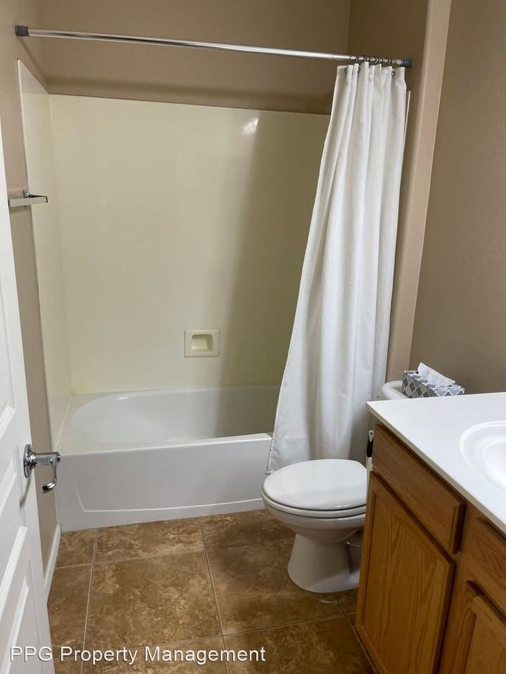 15415 W Aster Dr - Photo 2 of 15
