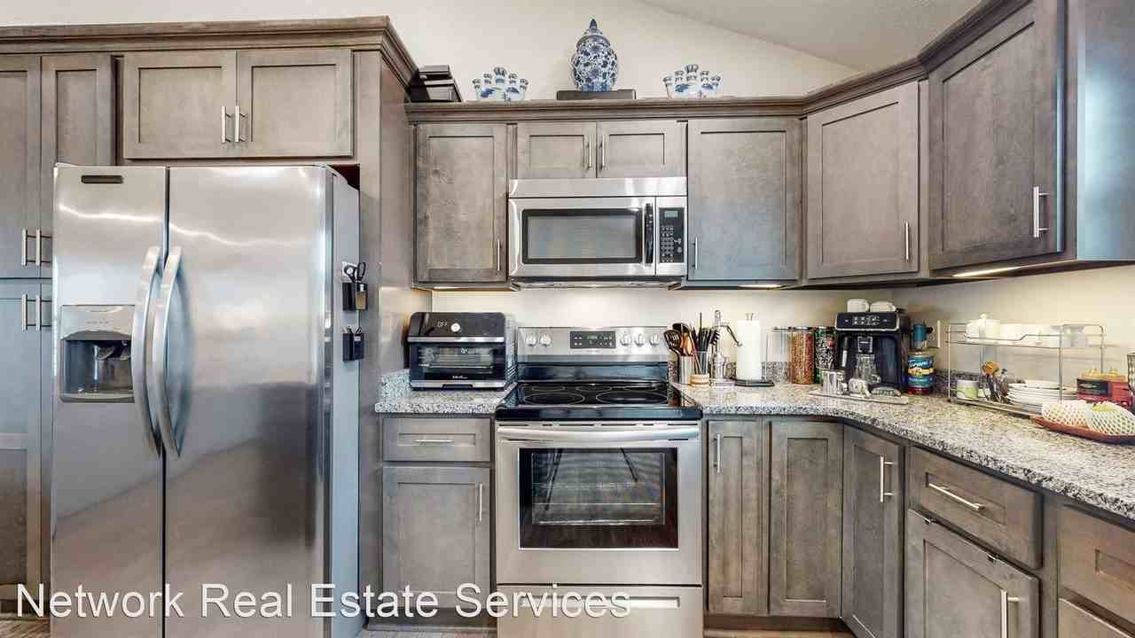 309 Valhalla Trce - Photo 3 of 33