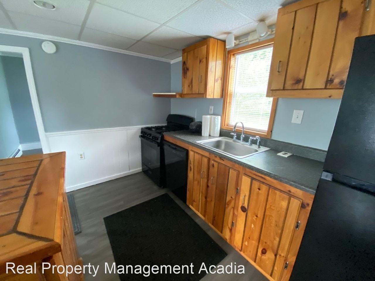 1030 Olive St. - Photo 2 of 10